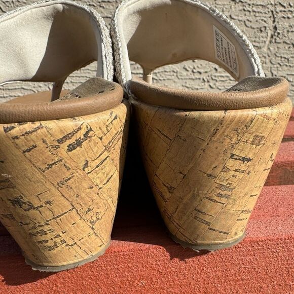 Skechers Cali Women's Beverlee Wedge Sandal EUC SZ 11 - Picture 3 of 10